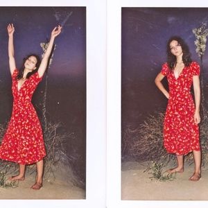 NWOT Réalisation Teale Dress in Rouge Fleur